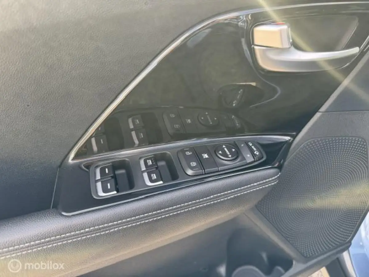 1.6 GDi Hybrid DynamicPlusLine , Navigatie, + Camera achter , Stoel & Stuur verwarming , Lane assist , Brake assist , Dode hoek detectie 18 inch velgen & 4 seizoenen banden , Door ons nieuw 