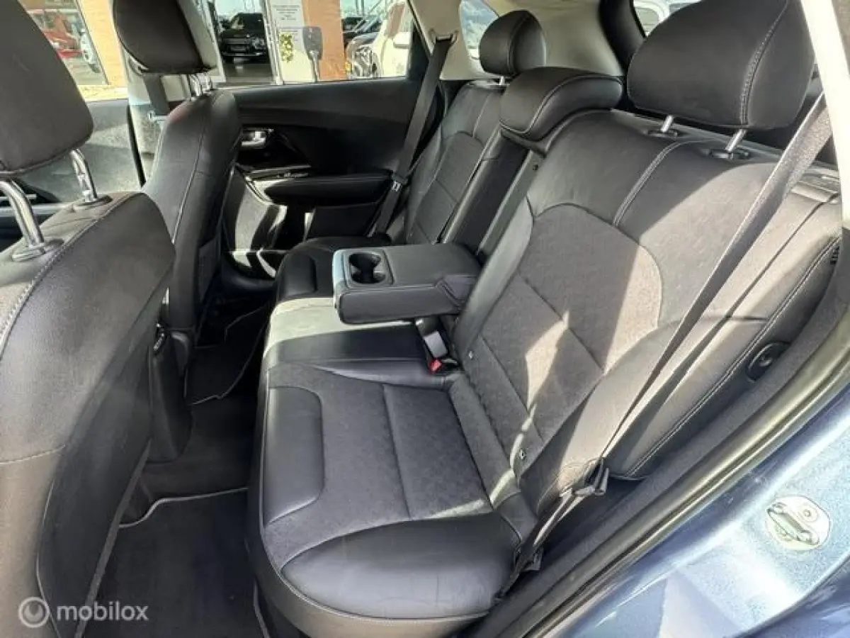 1.6 GDi Hybrid DynamicPlusLine , Navigatie, + Camera achter , Stoel & Stuur verwarming , Lane assist , Brake assist , Dode hoek detectie 18 inch velgen & 4 seizoenen banden , Door ons nieuw 