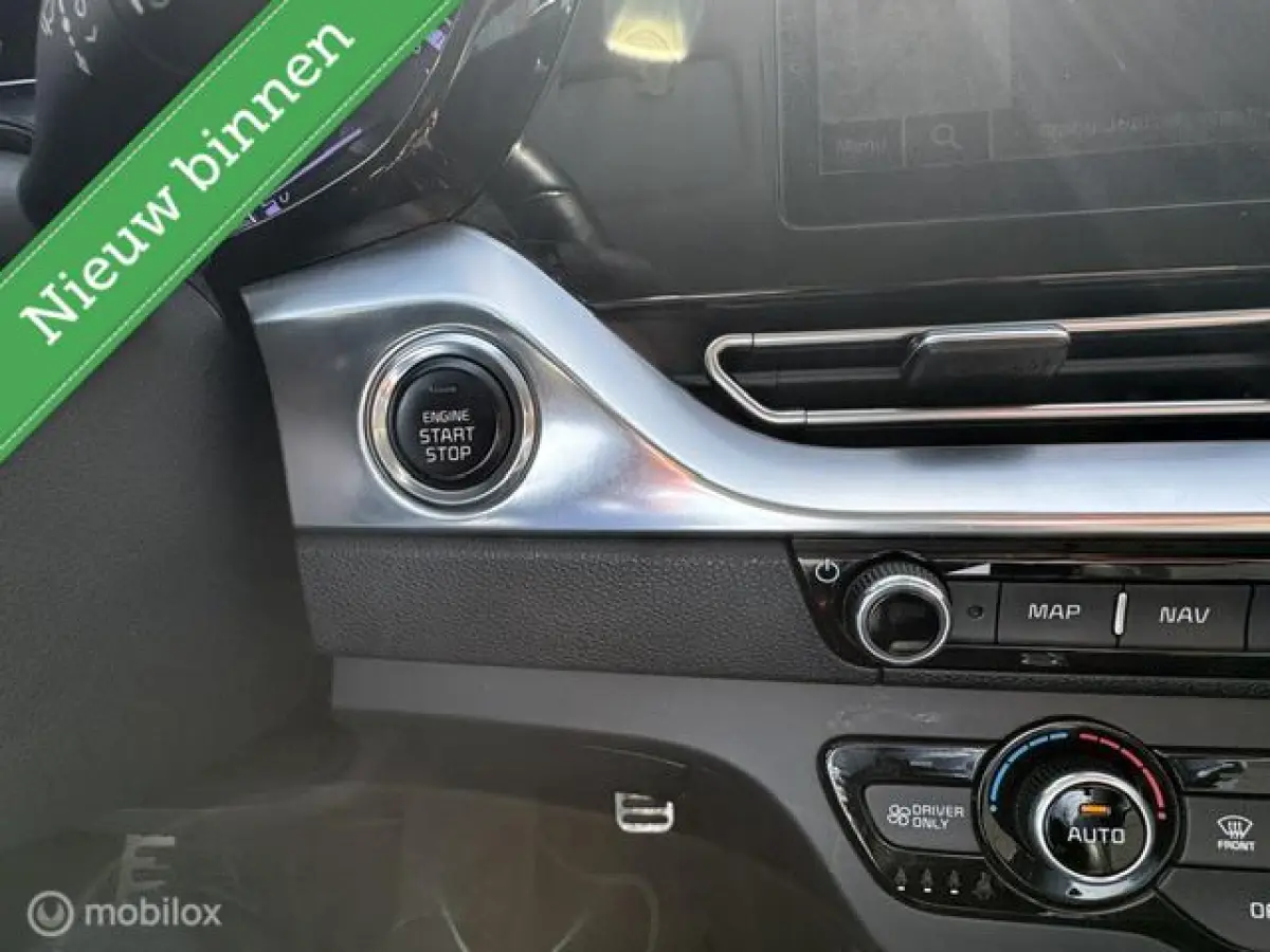 1.6 GDi Hybrid DynamicPlusLine , Navigatie, + Camera achter , Stoel & Stuur verwarming , Lane assist , Brake assist , Dode hoek detectie 18 inch velgen & 4 seizoenen banden , Door ons nieuw 