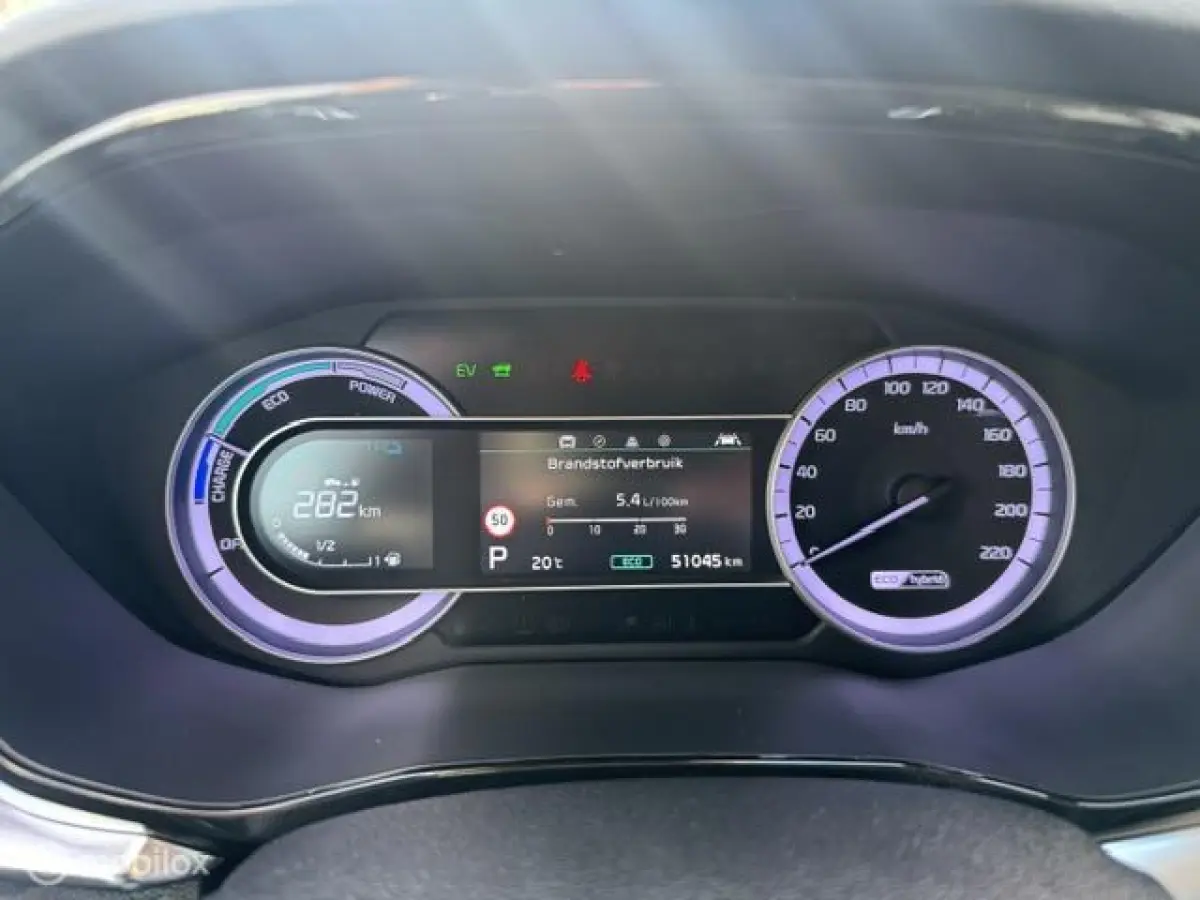 1.6 GDi Hybrid DynamicPlusLine , Navigatie, + Camera achter , Stoel & Stuur verwarming , Lane assist , Brake assist , Dode hoek detectie 18 inch velgen & 4 seizoenen banden , Door ons nieuw 