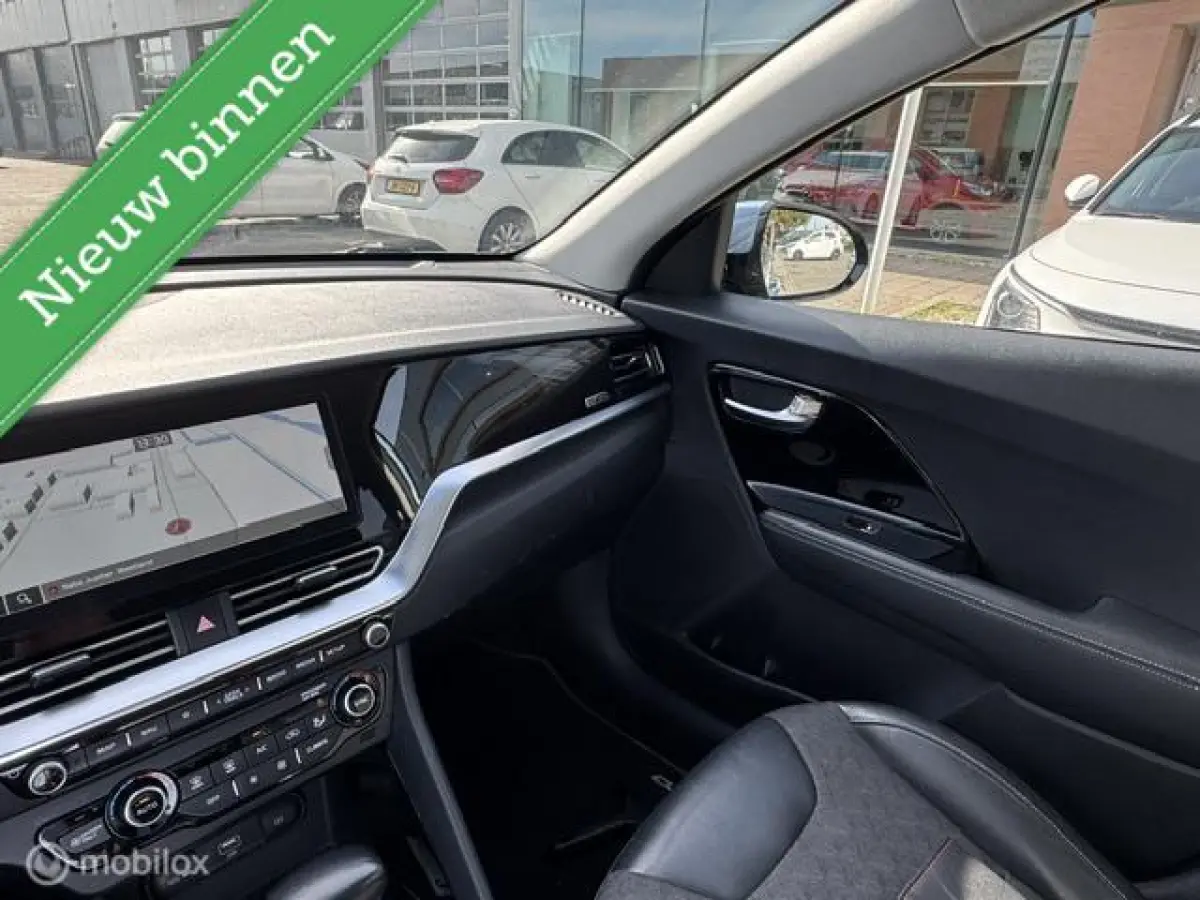 1.6 GDi Hybrid DynamicPlusLine , Navigatie, + Camera achter , Stoel & Stuur verwarming , Lane assist , Brake assist , Dode hoek detectie 18 inch velgen & 4 seizoenen banden , Door ons nieuw 