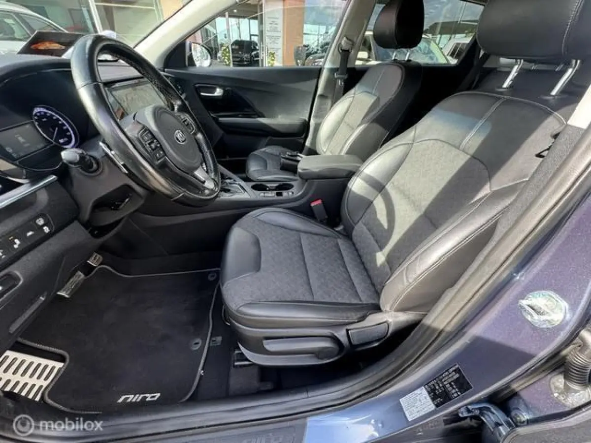 1.6 GDi Hybrid DynamicPlusLine , Navigatie, + Camera achter , Stoel & Stuur verwarming , Lane assist , Brake assist , Dode hoek detectie 18 inch velgen & 4 seizoenen banden , Door ons nieuw 