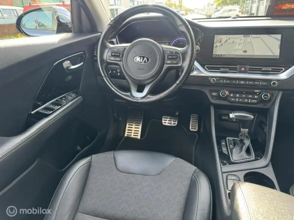 1.6 GDi Hybrid DynamicPlusLine , Navigatie, + Camera achter , Stoel & Stuur verwarming , Lane assist , Brake assist , Dode hoek detectie 18 inch velgen & 4 seizoenen banden , Door ons nieuw 