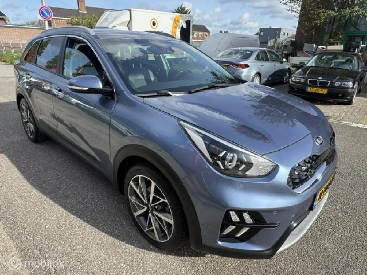 1.6 GDi Hybrid DynamicPlusLine , Navigatie, + Camera achter , Stoel & Stuur verwarming , Lane assist , Brake assist , Dode hoek detectie 18 inch velgen & 4 seizoenen banden , Door ons nieuw 