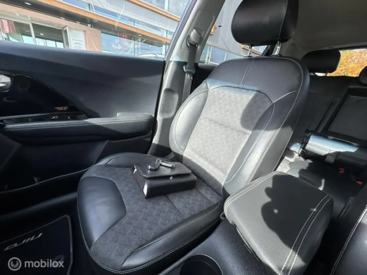 1.6 GDi Hybrid DynamicPlusLine , Navigatie, + Camera achter , Stoel & Stuur verwarming , Lane assist , Brake assist , Dode hoek detectie 18 inch velgen & 4 seizoenen banden , Door ons nieuw 