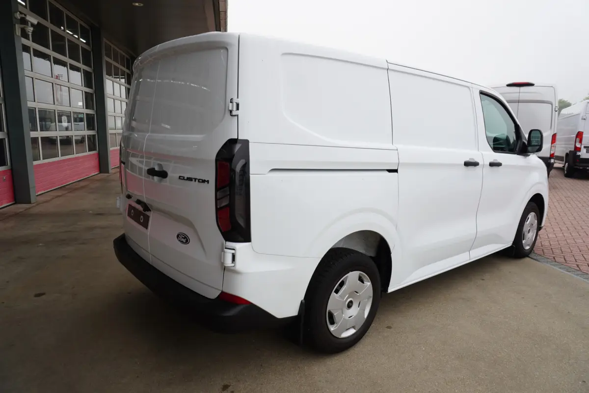 280S 2.0 TDCI 136PK L1H1 Trend Automaat nr. V057 | Airco | Cruise | Camera | Apple CP-Android auto