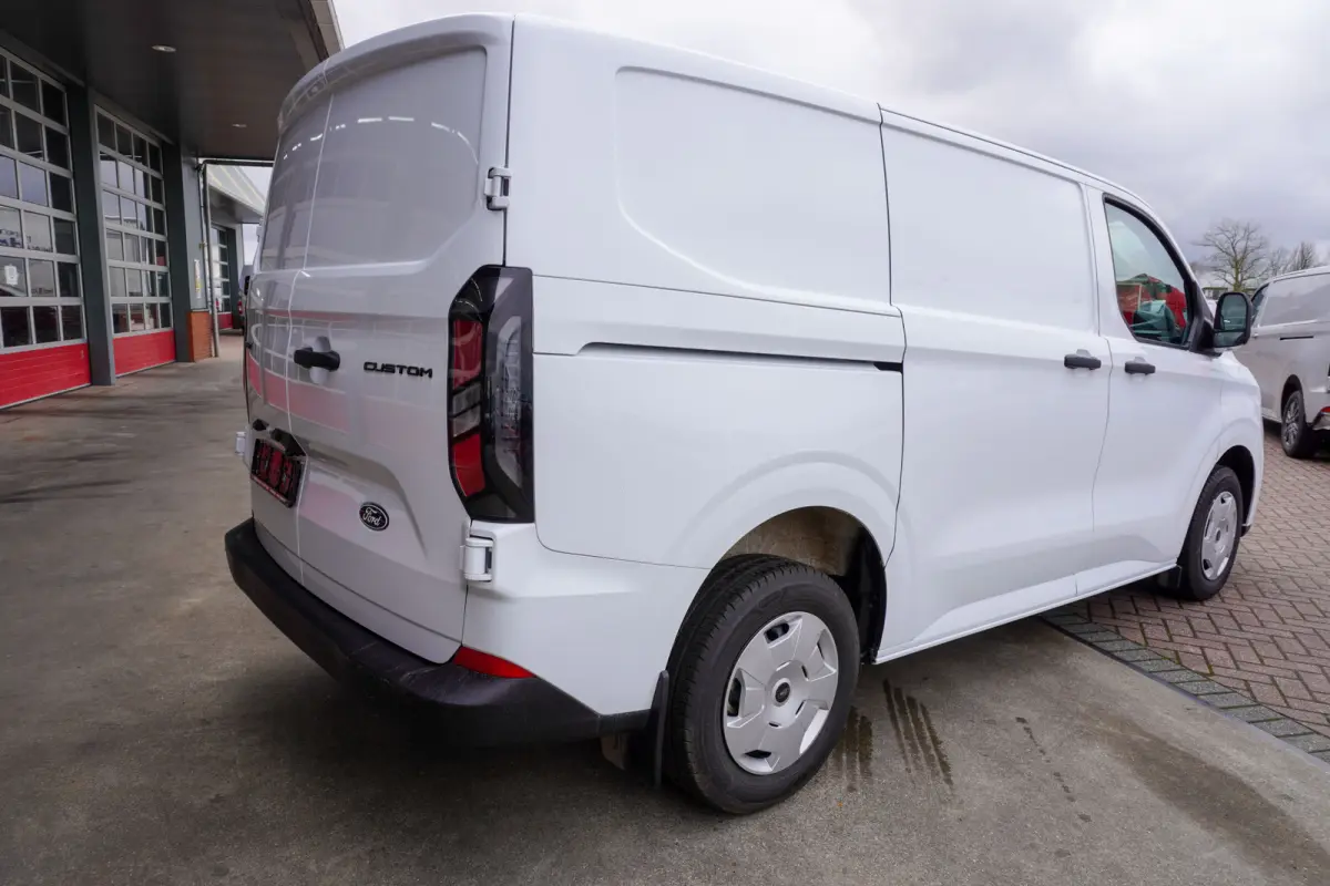 280S 2.0 TDCI 136PK L1H1 Trend Automaat Airco | Cruise | Camera | Apple CP-Android auo