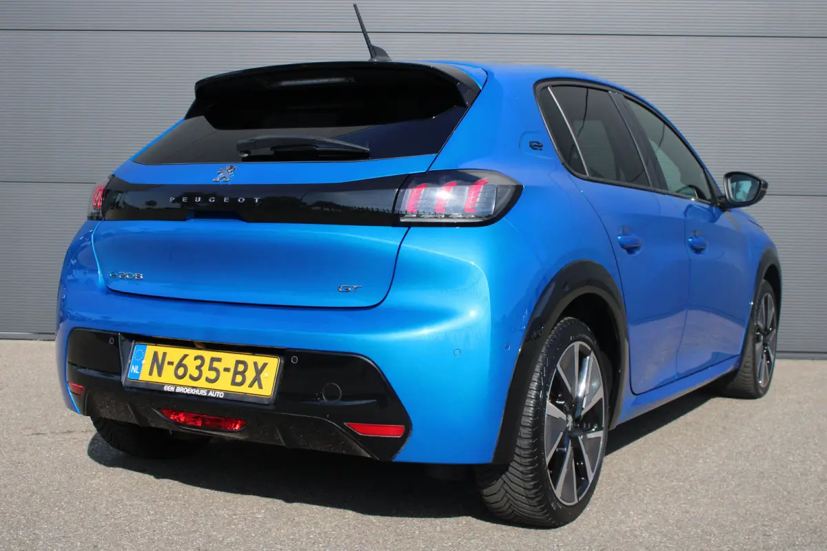 EV GT 350 50 kWh | Fase 3 laden | SOH 92,56% | All season | Panoramadak | Navigatie | Camera | Apple carplay | NL auto |