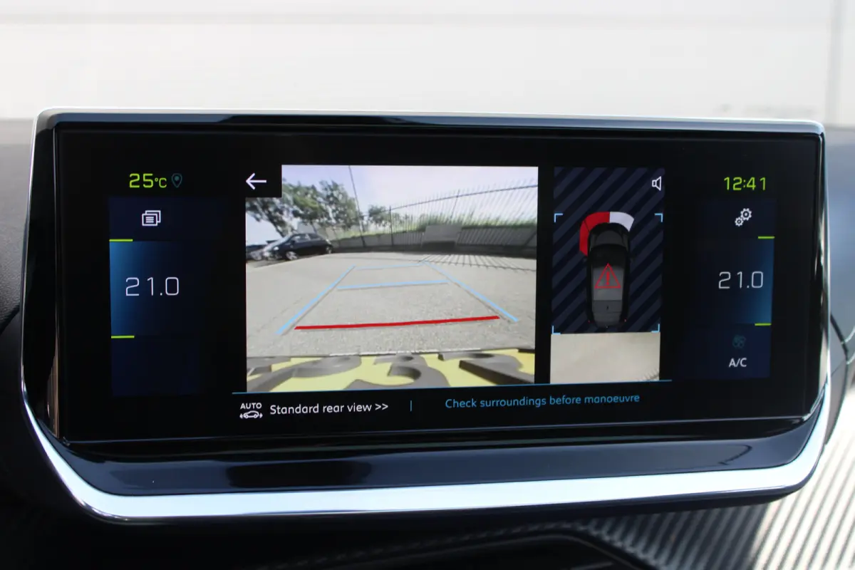 EV GT 350 50 kWh | Fase 3 laden | SOH 92,56% | All season | Panoramadak | Navigatie | Camera | Apple carplay | NL auto |