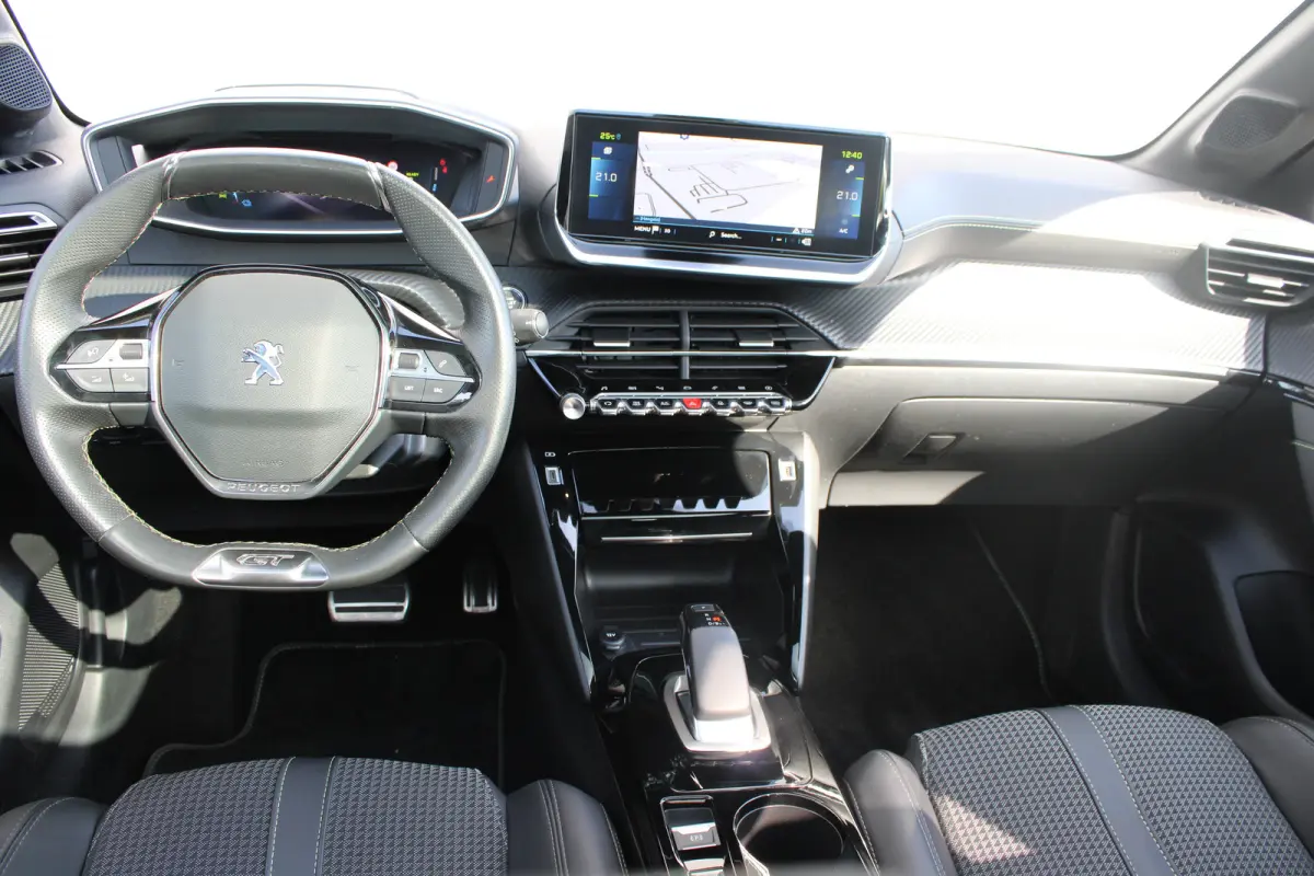 EV GT 350 50 kWh | Fase 3 laden | SOH 92,56% | All season | Panoramadak | Navigatie | Camera | Apple carplay | NL auto |