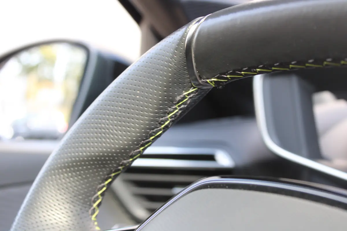 EV GT 350 50 kWh | Fase 3 laden | SOH 92,56% | All season | Panoramadak | Navigatie | Camera | Apple carplay | NL auto |