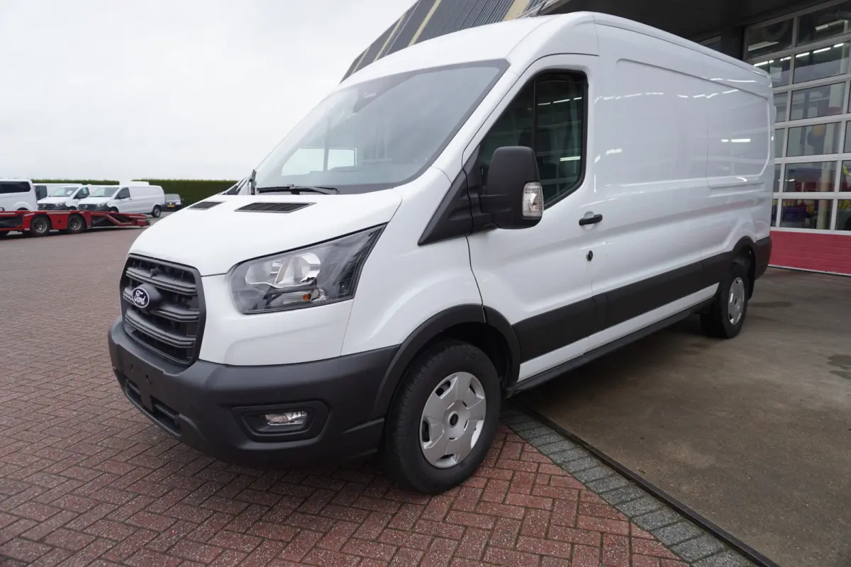 350 2.0 TDCI 130PK L3H2 Trend Nr. V137 | Airco | Cruise | Trekhaak | Apple cp-Android auto