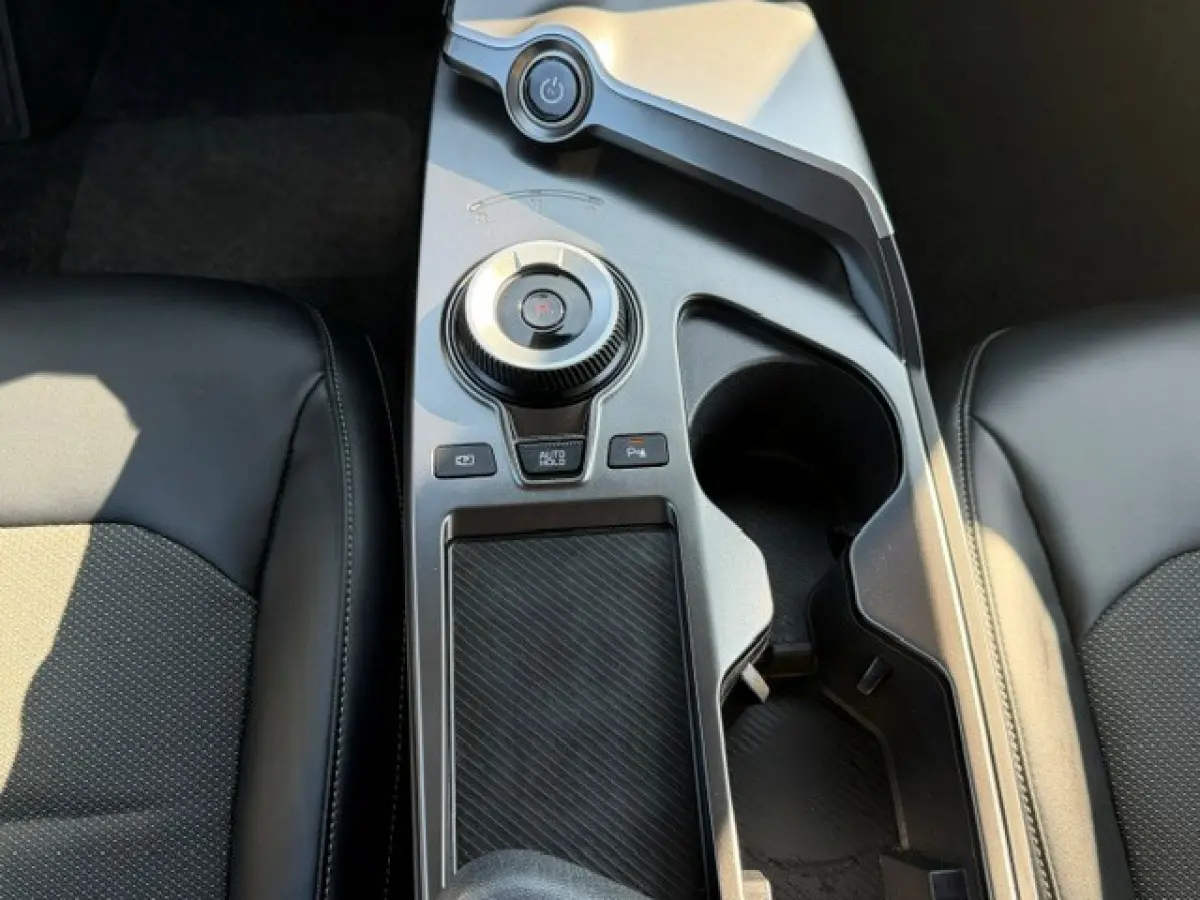 Plus 77.4 kWh Trekhaak Navi Keyless LED Nieuwstaat!!