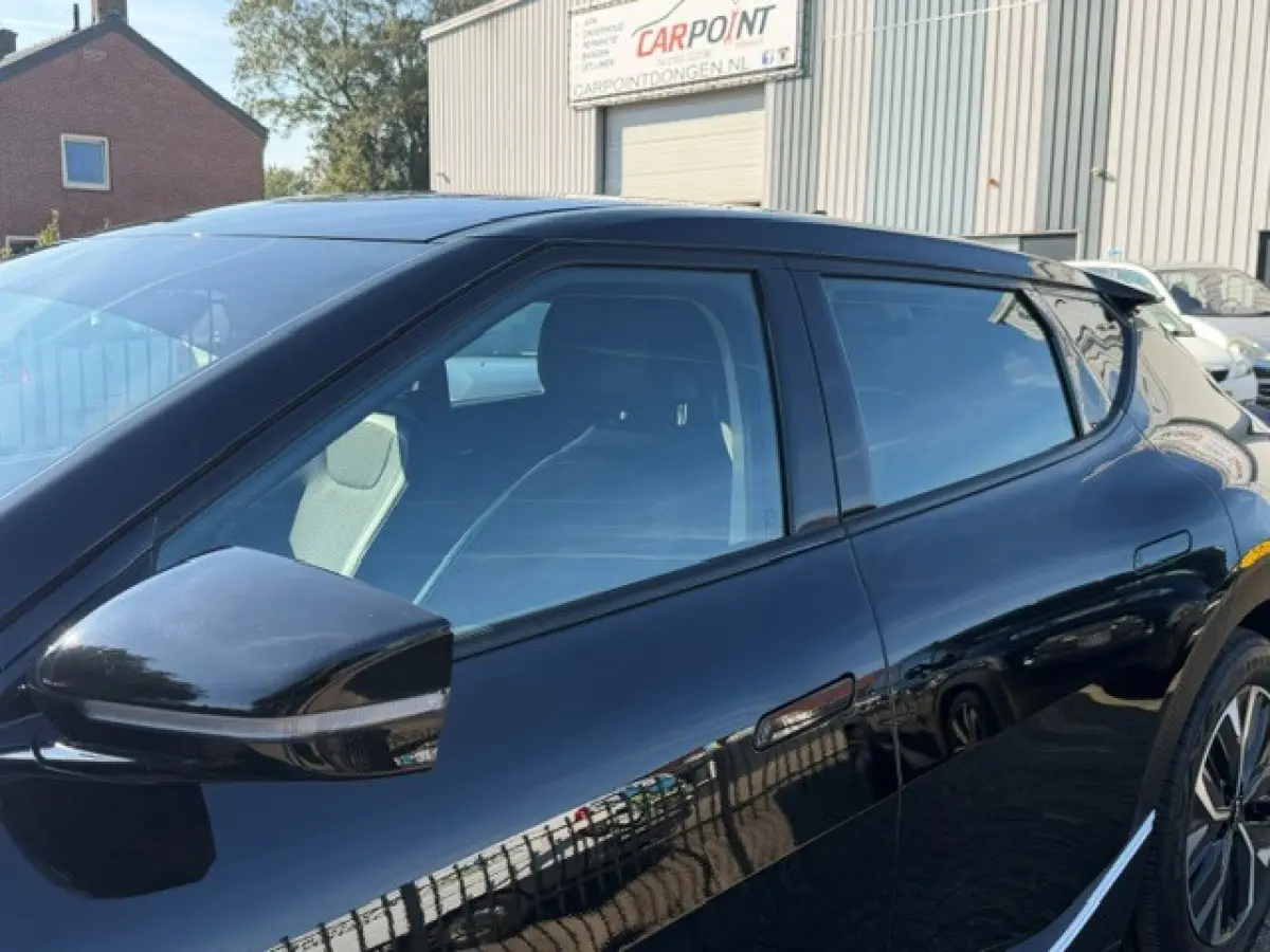 Plus 77.4 kWh Trekhaak Navi Keyless LED Nieuwstaat!!