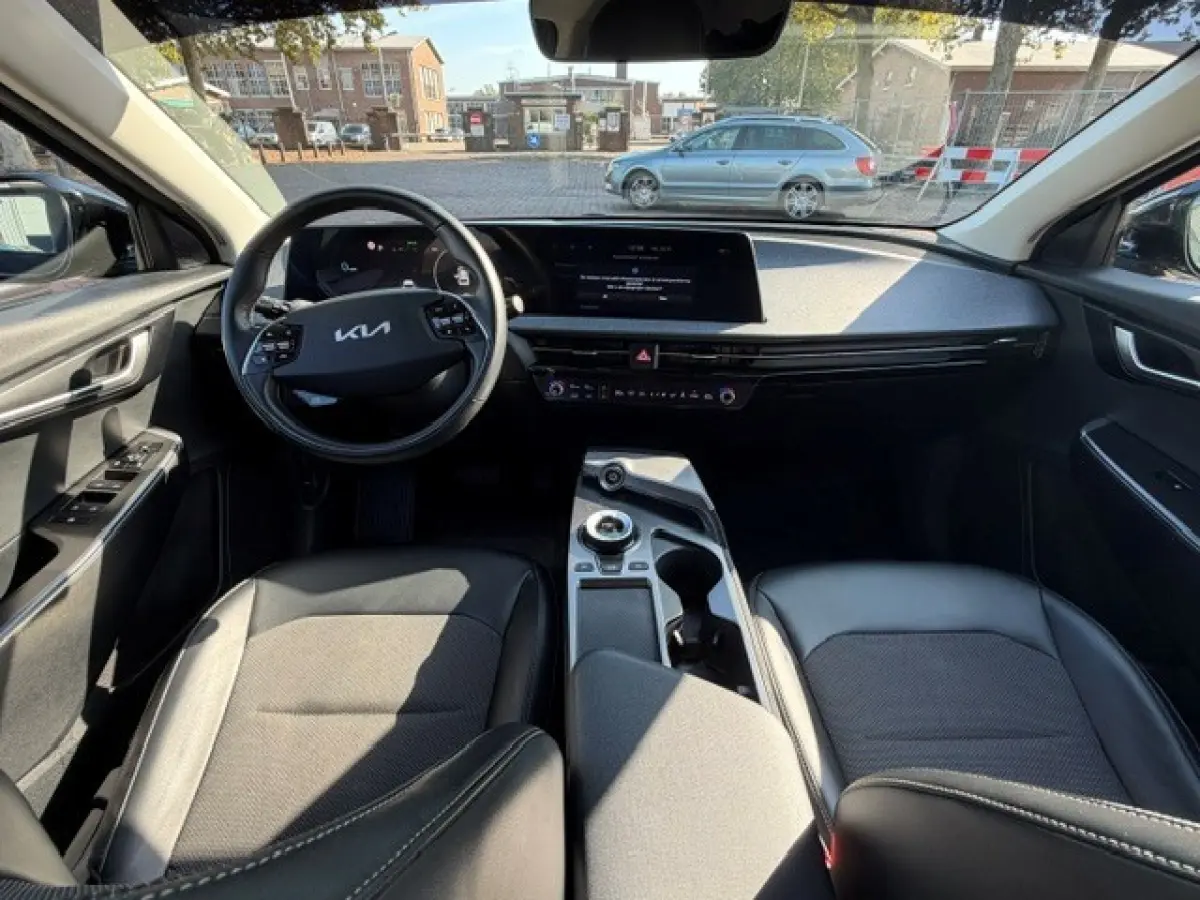 Plus 77.4 kWh Trekhaak Navi Keyless LED Nieuwstaat!!