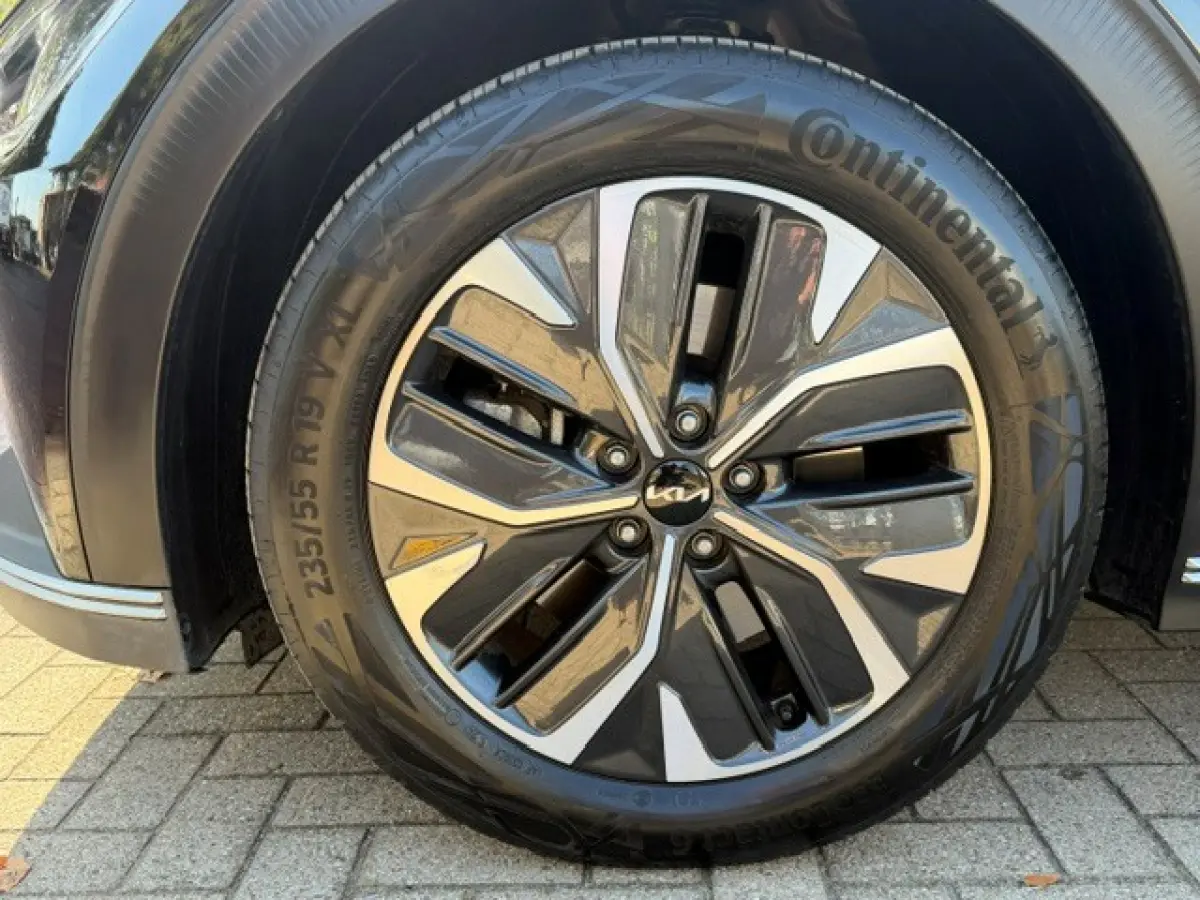Plus 77.4 kWh Trekhaak Navi Keyless LED Nieuwstaat!!