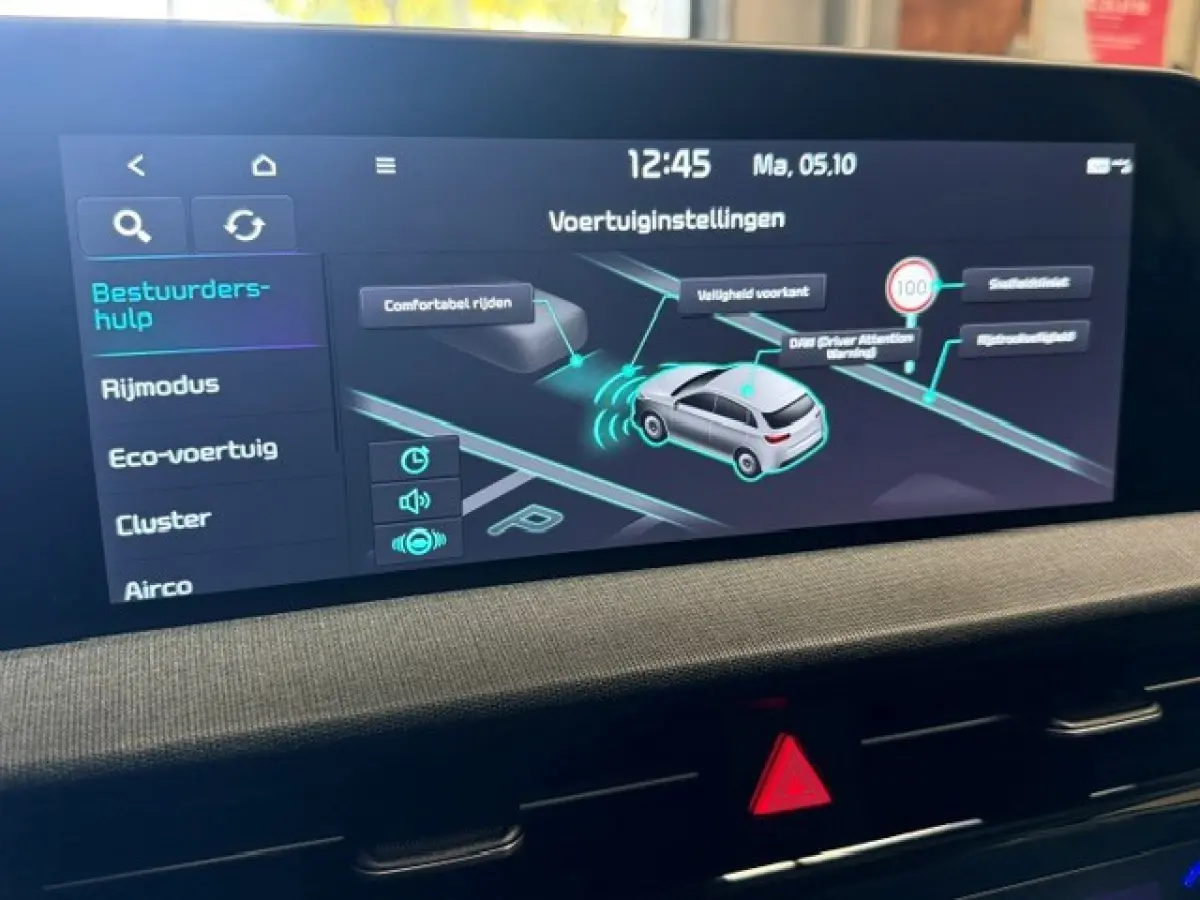 Plus 77.4 kWh Trekhaak Navi Keyless LED Nieuwstaat!!