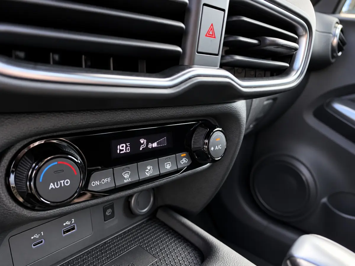 1.6 Hybrid N-Connecta Automaat | Apple Carplay/Android | Cruise control | Navi | Led | Parkeersens