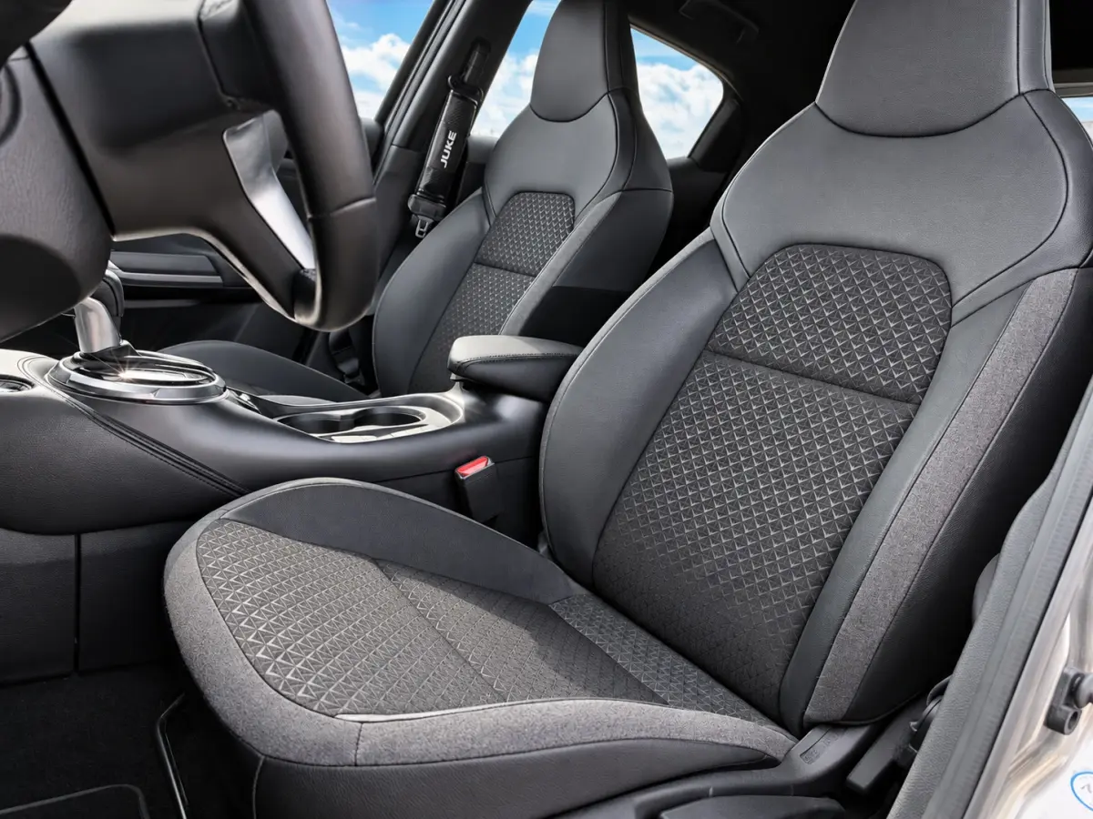 1.6 Hybrid N-Connecta Automaat | Apple Carplay/Android | Cruise control | Navi | Led | Parkeersens