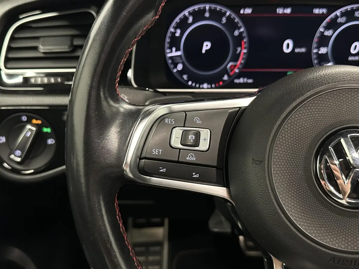 2.0 TSI 7.5 GTI PANO CARPLAY NAVI TREKHAAK.