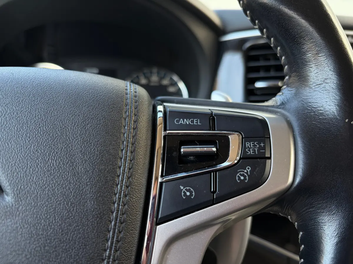225pk PHEV Intense+ Automaat | Trekhaak 1500 kg geremd | Elektrisch glazen schuif-/kanteldak | Airco | Bluetooth | Automaat | Voorstoelen verwarmd | Achteruitrijcamera | Bluetooth | Cruise c