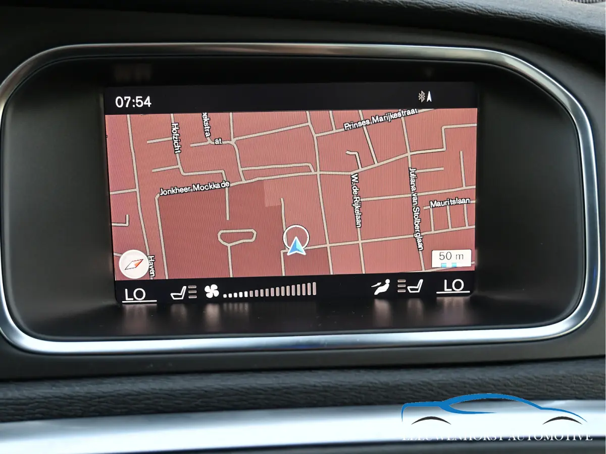 1.5 T3 Polar+ Sport, DAB, leer, stoelverw., keyless, panodak, NL-dealerauto