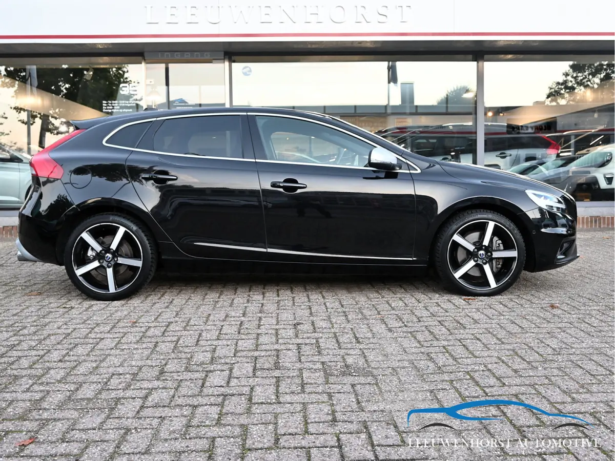 1.5 T3 Polar+ Sport, DAB, leer, stoelverw., keyless, panodak, NL-dealerauto