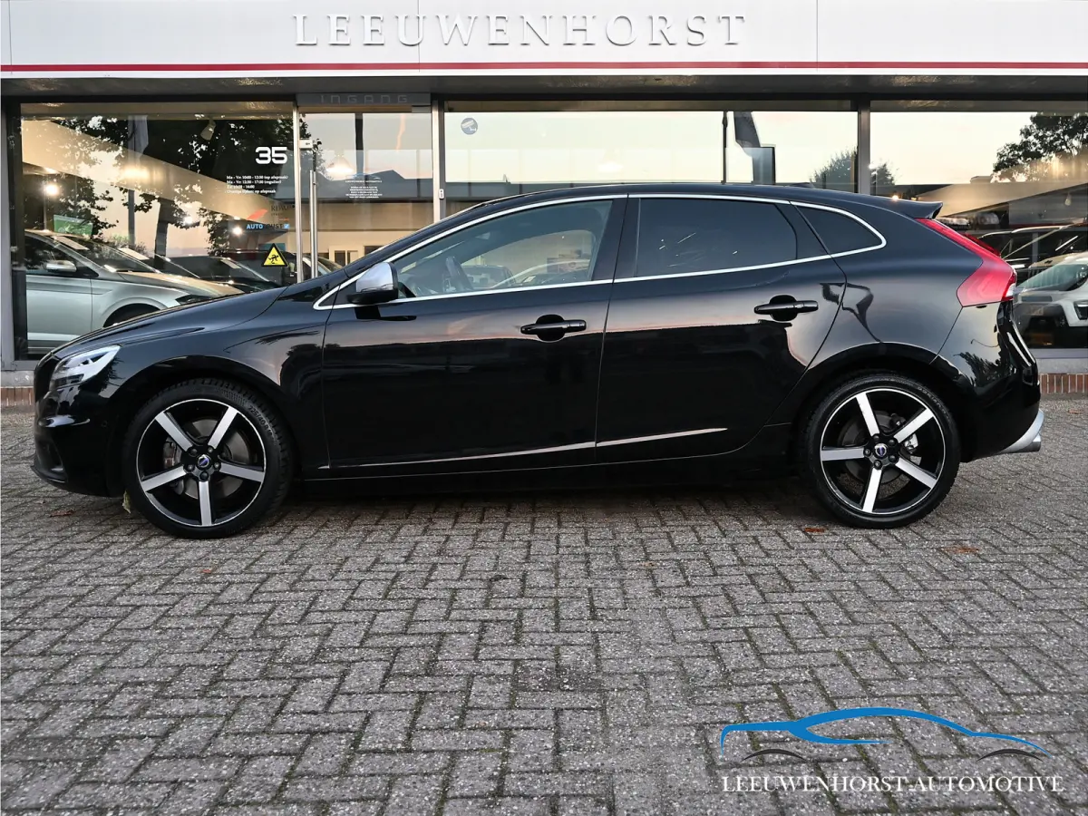 1.5 T3 Polar+ Sport, DAB, leer, stoelverw., keyless, panodak, NL-dealerauto