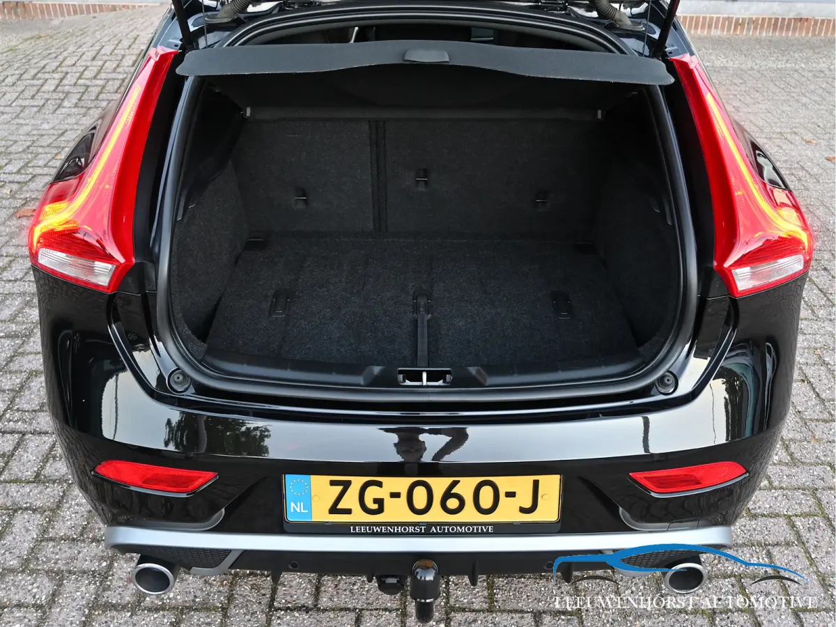 1.5 T3 Polar+ Sport, DAB, leer, stoelverw., keyless, panodak, NL-dealerauto