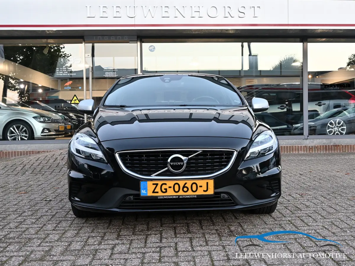 1.5 T3 Polar+ Sport, DAB, leer, stoelverw., keyless, panodak, NL-dealerauto