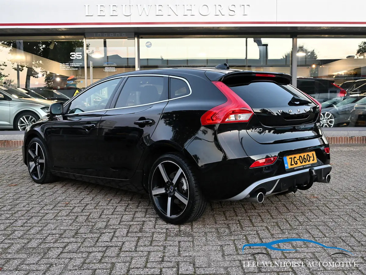 1.5 T3 Polar+ Sport, DAB, leer, stoelverw., keyless, panodak, NL-dealerauto