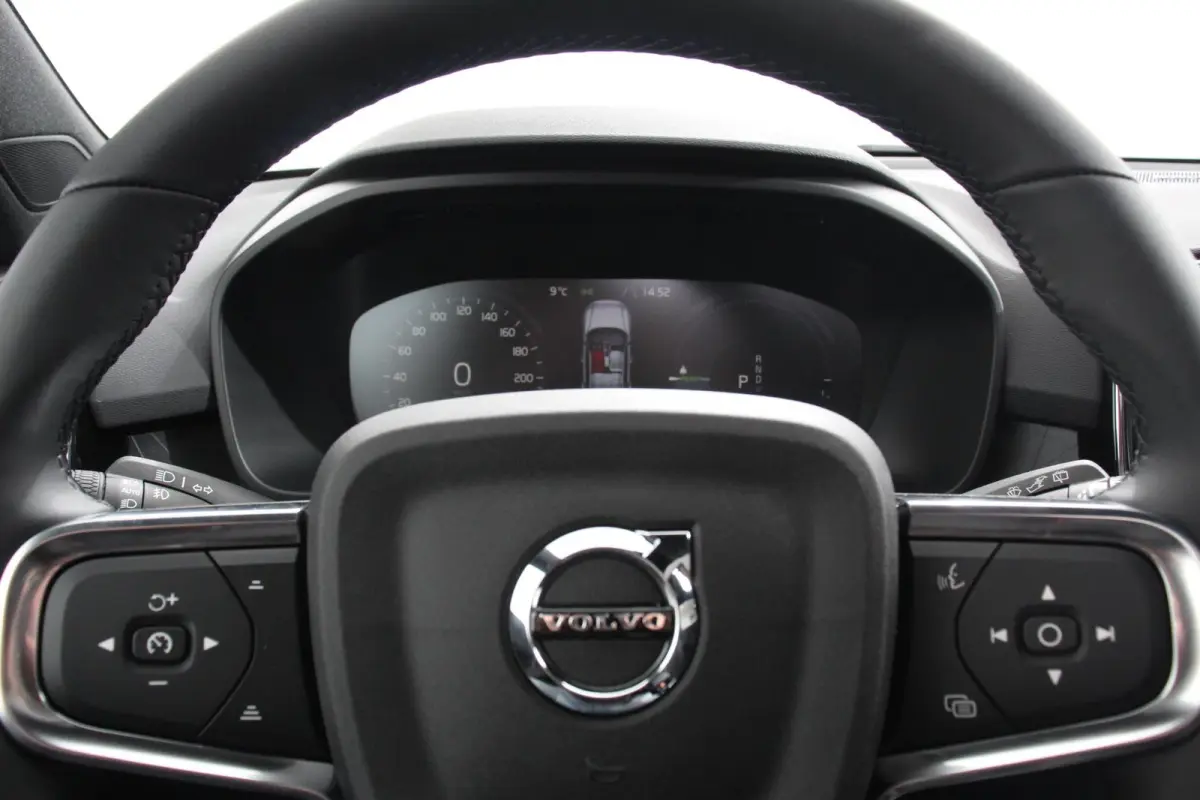 1.5 T5 Plug-in hybrid Ultimate Dark Electrische Glazen Panorama dak Navigatie Dab Led Adaptieve Cruise Control Camera Parkeer sensoren Lichtmetalen velgen