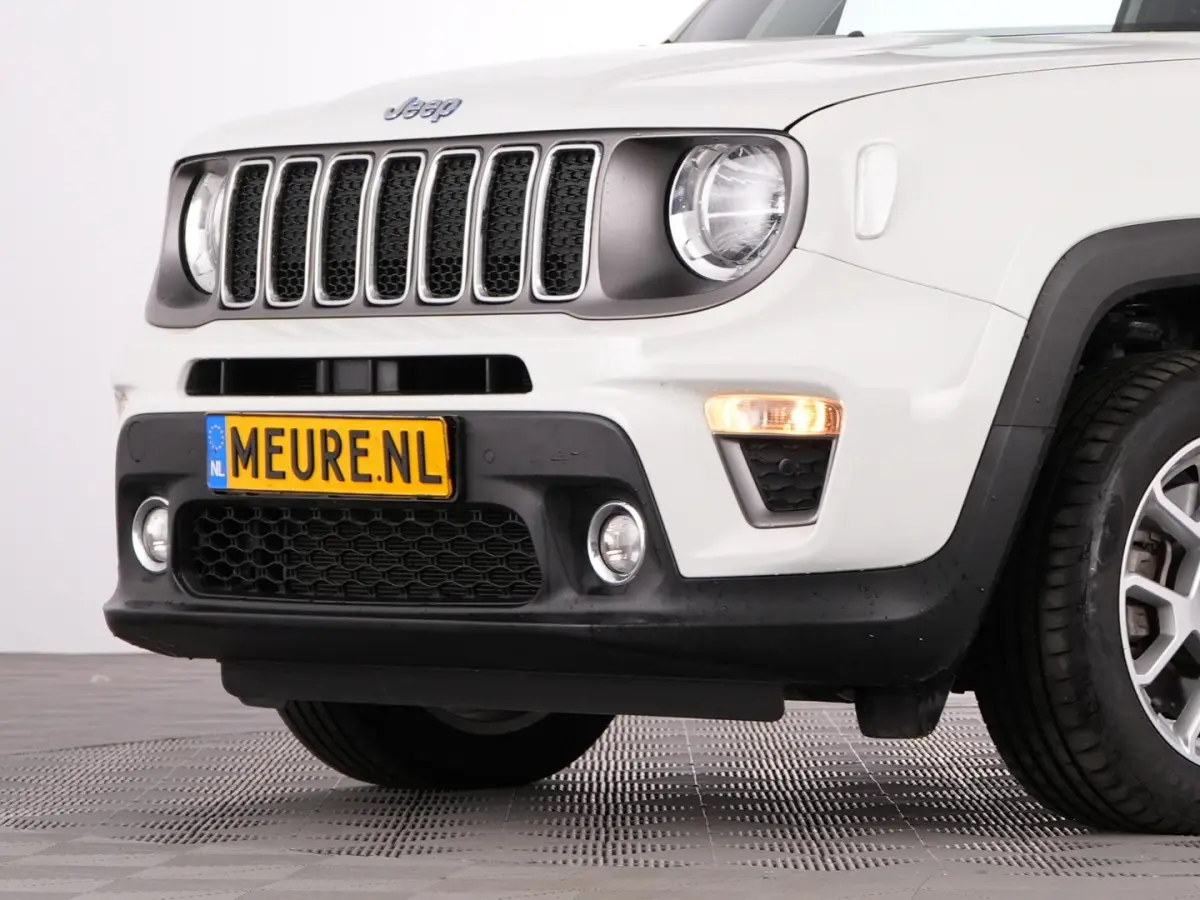 4xe 190 Plug-in Hybrid Electric Limited | NAVI | CARPLAY | VELGEN !