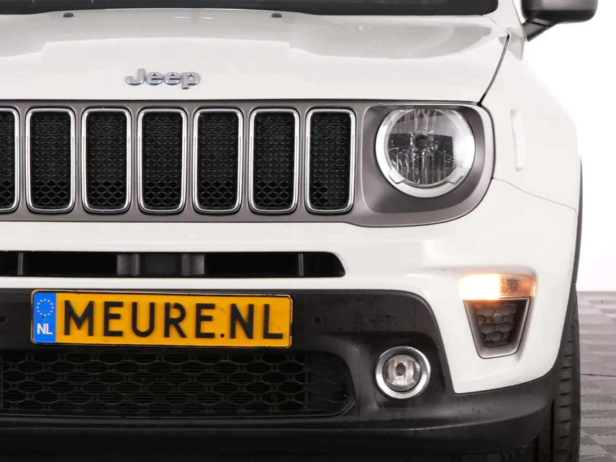 4xe 190 Plug-in Hybrid Electric Limited | NAVI | CARPLAY | VELGEN !