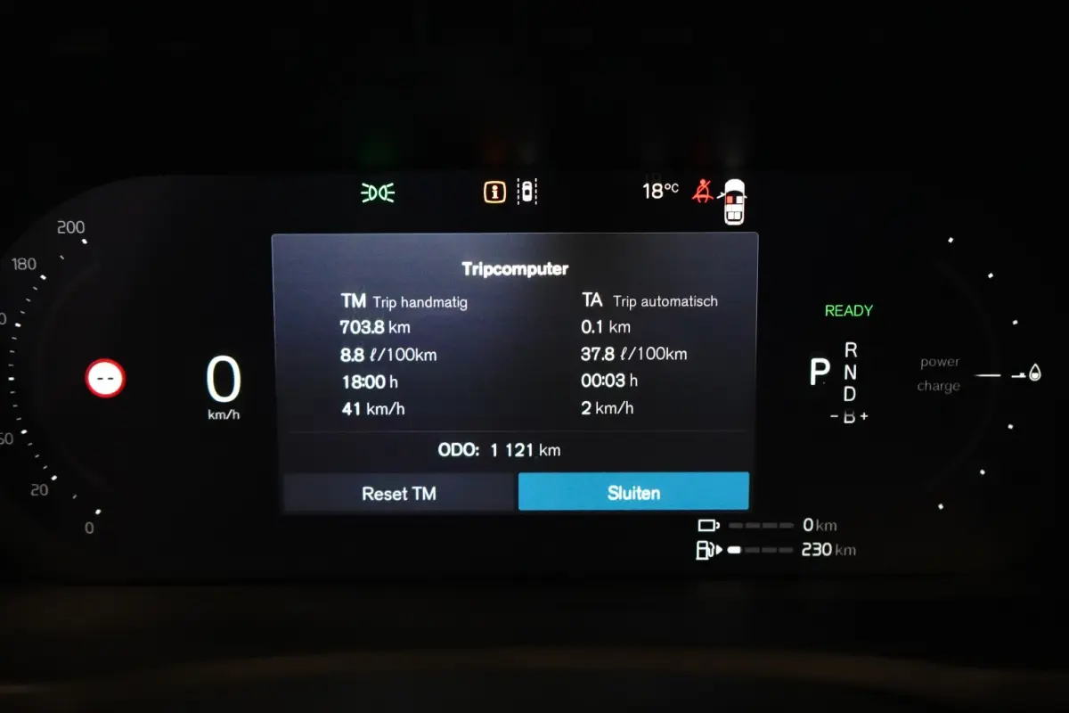 2.0 T8 Plug-in hybrid AWD Ultra Black Edition | Luchtvering | Bowers&Wilkins | Trekhaak | Massage/ventilatie | 22" Velgen