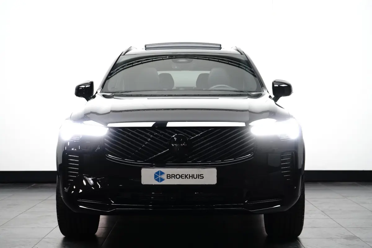 2.0 T8 Plug-in hybrid AWD Ultra Black Edition | Luchtvering | Bowers&Wilkins | Trekhaak | Massage/ventilatie | 22" Velgen