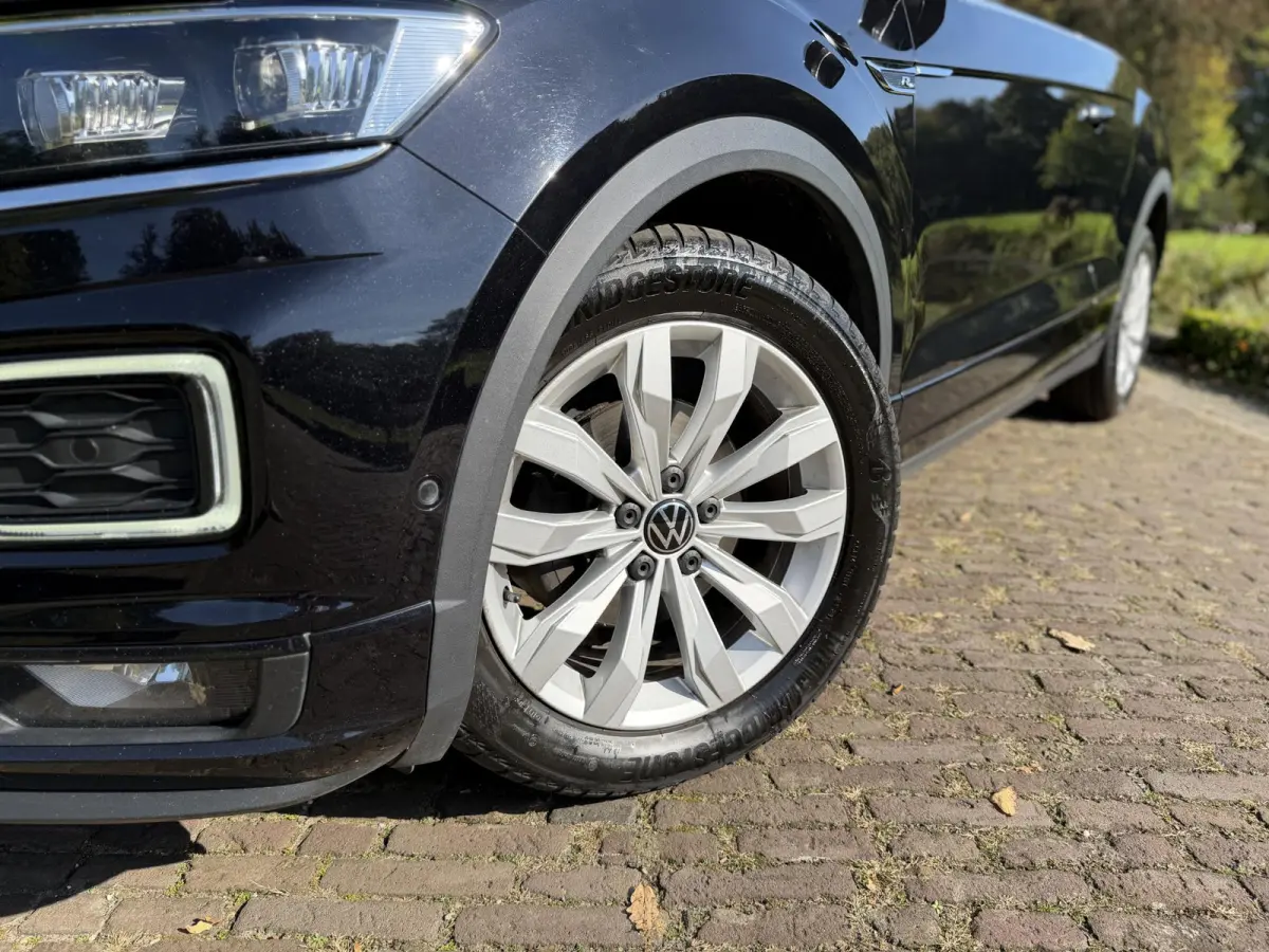 1.5 TSI R-Line | Camera | Keyless | Bliss | Virtual Cockpit |