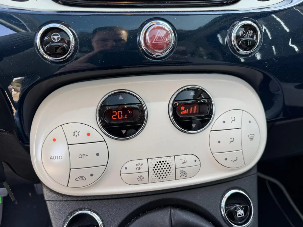 1.2 Lounge | Panoramadak | Navigatie | Parkeersensoren | DAB | Lichtmetalen Velgen |