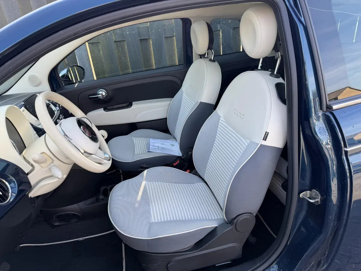 1.2 Lounge | Panoramadak | Navigatie | Parkeersensoren | DAB | Lichtmetalen Velgen |