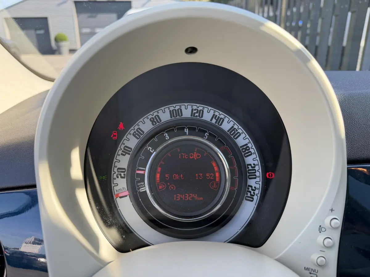 1.2 Lounge | Panoramadak | Navigatie | Parkeersensoren | DAB | Lichtmetalen Velgen |
