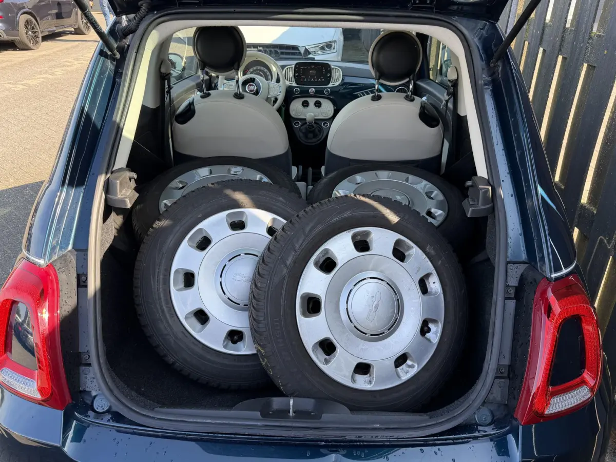 1.2 Lounge | Panoramadak | Navigatie | Parkeersensoren | DAB | Lichtmetalen Velgen |