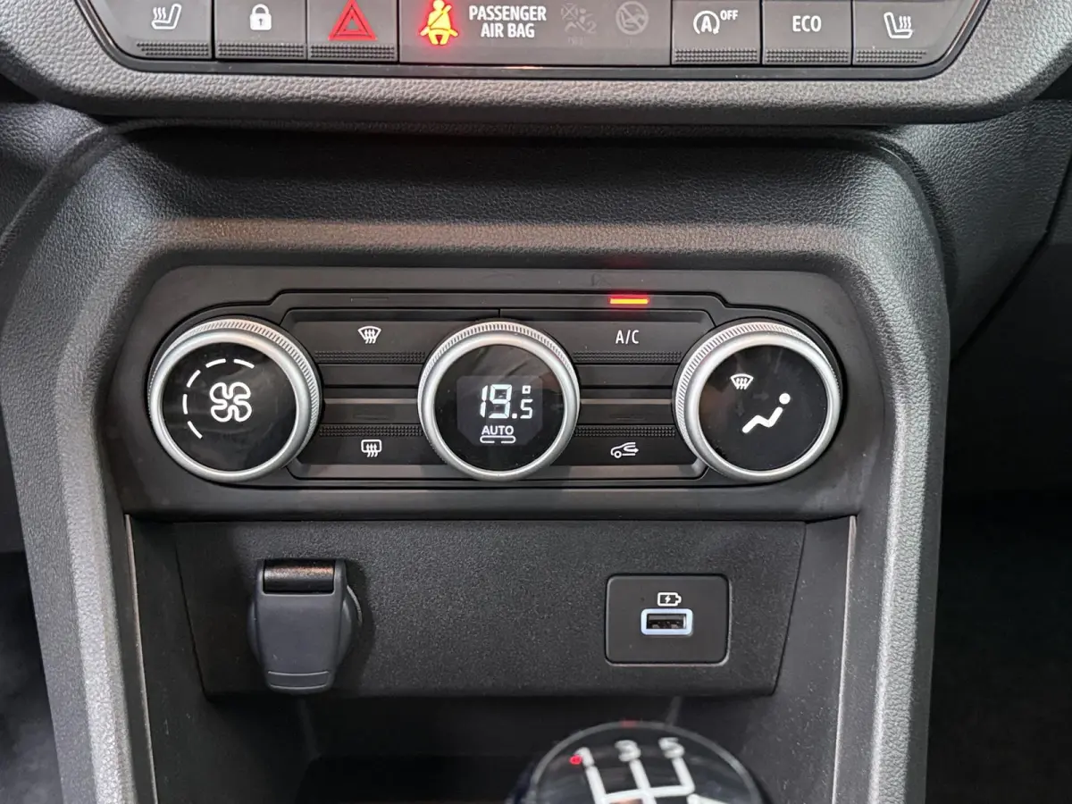TCe 100 ECO-G Expression | Trekhaak | Parkeercamera | Navigatie|