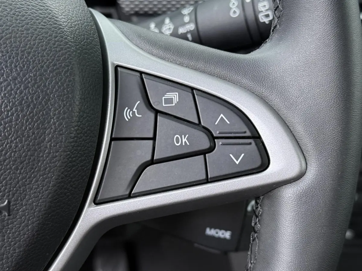 TCe 100 ECO-G Expression | Trekhaak | Parkeercamera | Navigatie|