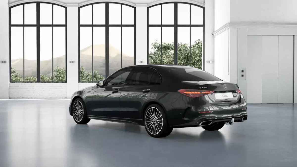 180 AMG Line | Trekhaak | Panoramadak | Multispaaks | Night | Achteruitrijcamera | Stoelverwarming |
