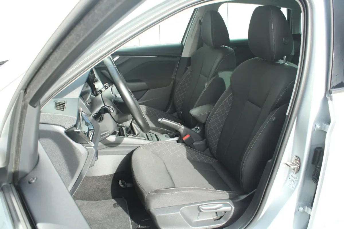 1.0 TSI 110pk Ambition | Cruise Control | Airco | Apple CarPlay / Android Auto | DAB+