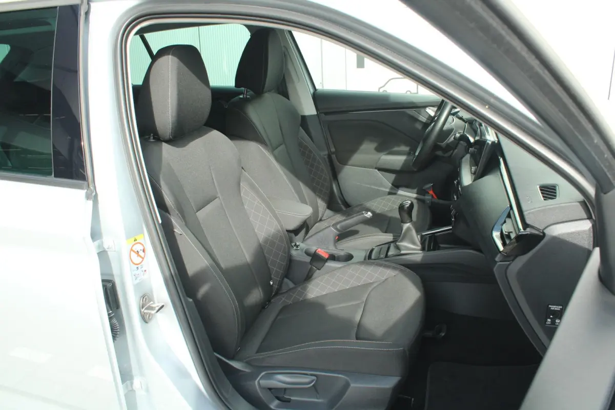 1.0 TSI 110pk Ambition | Cruise Control | Airco | Apple CarPlay / Android Auto | DAB+