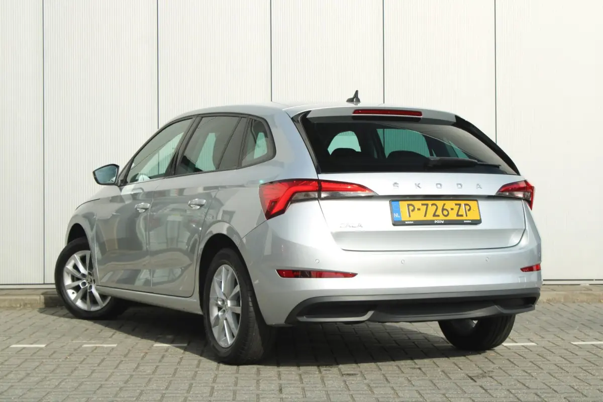 1.0 TSI 110pk Ambition | Cruise Control | Airco | Apple CarPlay / Android Auto | DAB+