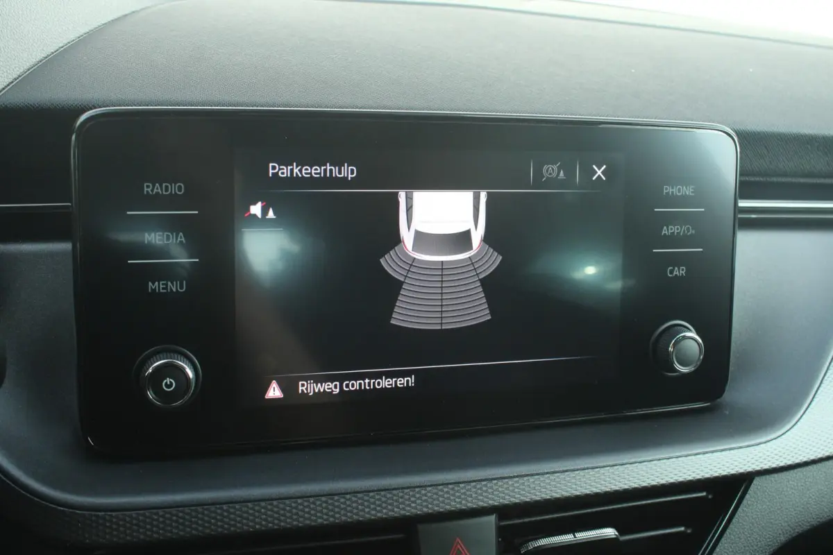 1.0 TSI 110pk Ambition | Cruise Control | Airco | Apple CarPlay / Android Auto | DAB+