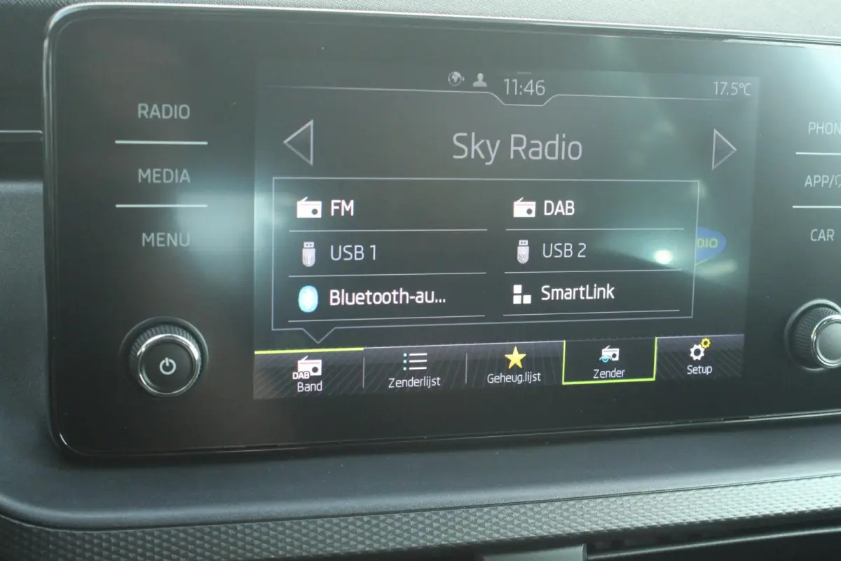 1.0 TSI 110pk Ambition | Cruise Control | Airco | Apple CarPlay / Android Auto | DAB+