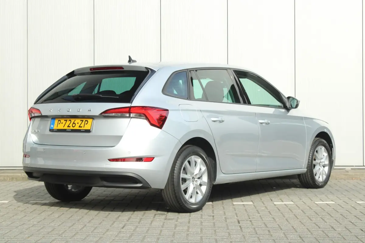 1.0 TSI 110pk Ambition | Cruise Control | Airco | Apple CarPlay / Android Auto | DAB+